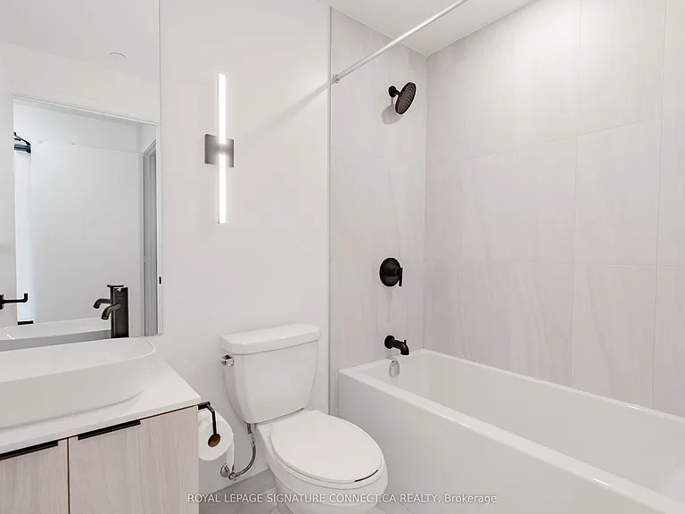 1185 Dupont St #517 — Photo 9