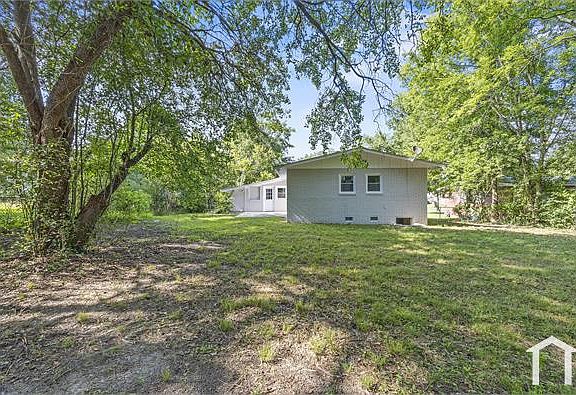 5th image of 4009 Lindwood Dr