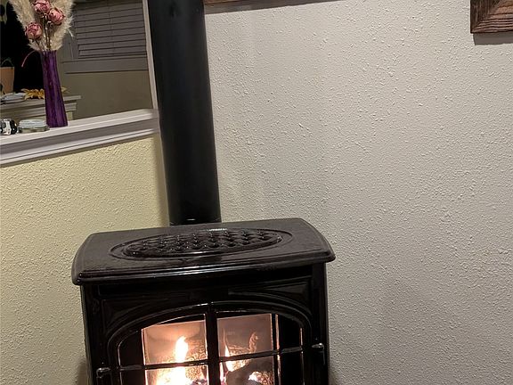 2nd image of 540 Farm To Market Rd