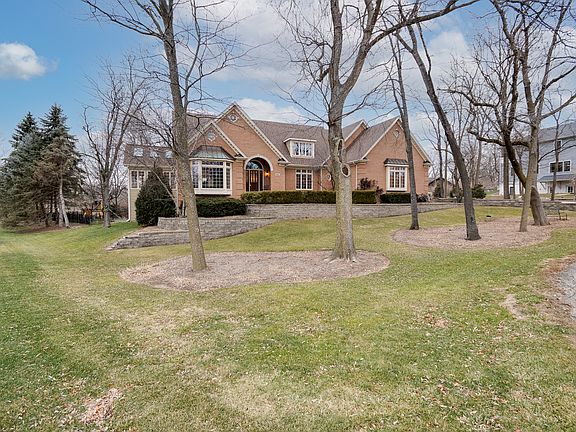 4th image of 681 Nor Oaks Ct