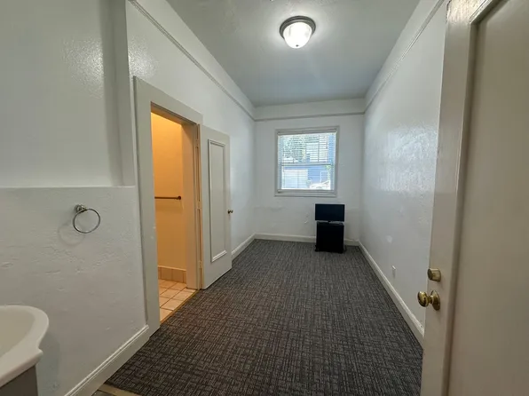 198 Carl St #831R, San Francisco, CA 94117