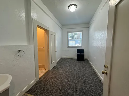 Floor plan 106