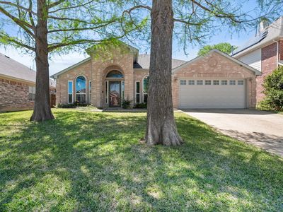 1202 Angel Fire Ln, Arlington, TX, 76001