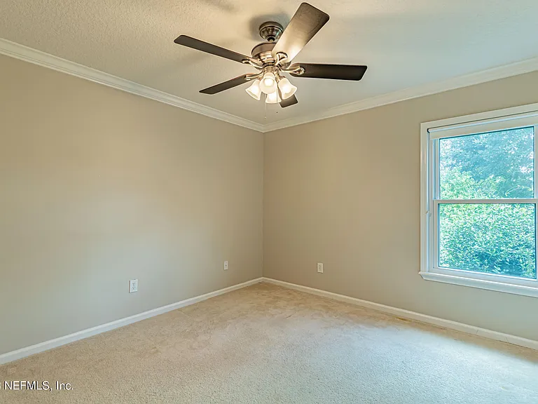 1136 Hyacinth St — Photo 19