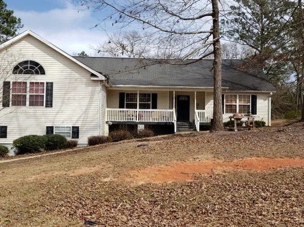 135 Ruben Rd, Byron, GA 31008