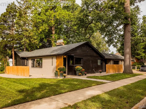 10300 Oak Park Blvd, Oak Park, MI 48237