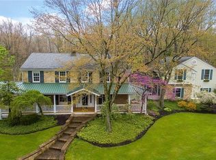 504 N Main St, Chagrin Falls, OH