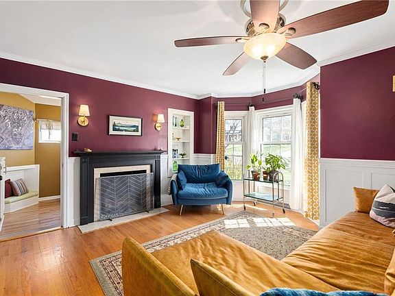 5th image of 616 E 70th St