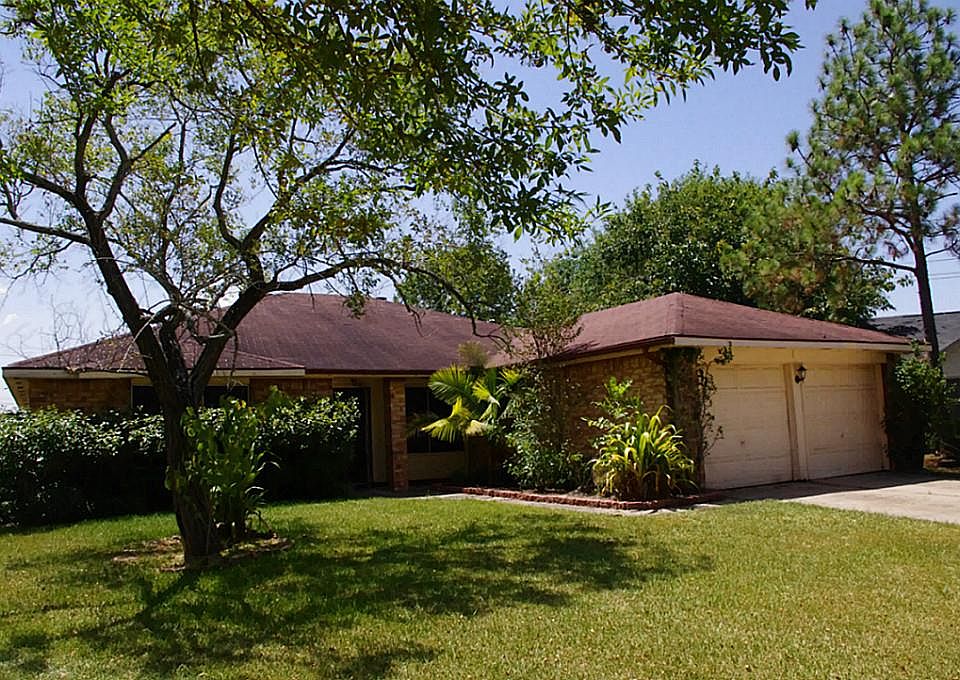 1st image of 2306 Doverglen Dr