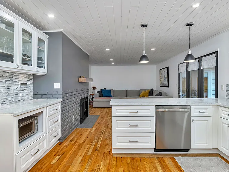 16933 Greentree Ave — Photo 13