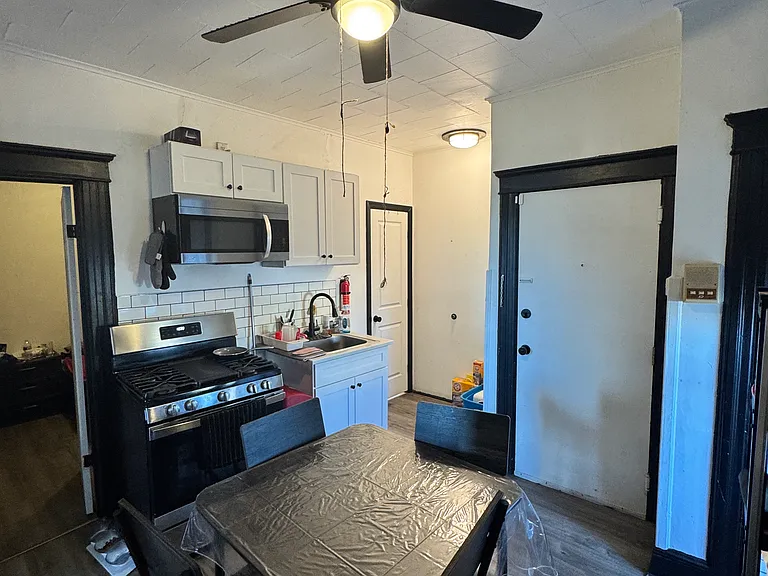 40 E 15th St #3F — Photo 5