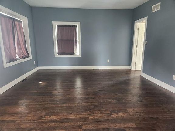 5th image of 6555 Church St