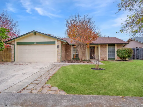 8806 THATCH DR, San Antonio, TX 78240