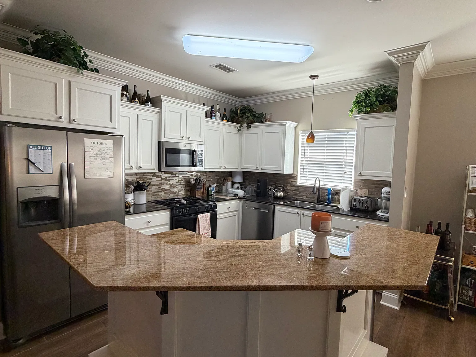 3 bed, 1673 sqft, $1,800 — Photo 2