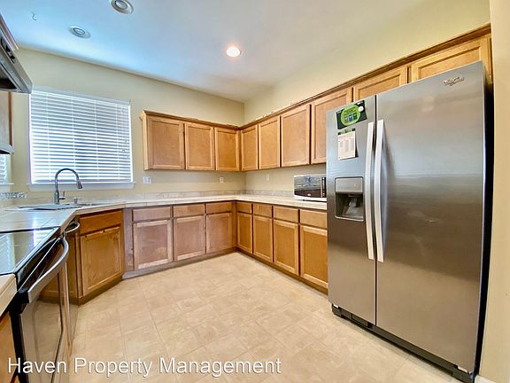 3rd image of 5111 Evan Ct SE