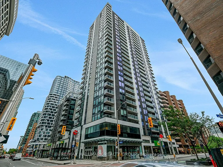 340 Queen St #1302 — Photo 1