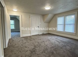 119 S Irwin Ave, Green Bay, WI 54301