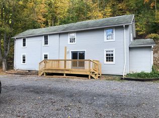 520 Creekside Ln, Lewisburg, PA 17837