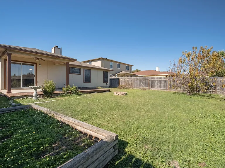17131 Dashwood Creek Dr — Photo 19