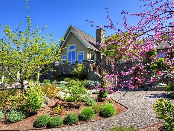 2nd image of 5555 Beaton Ln