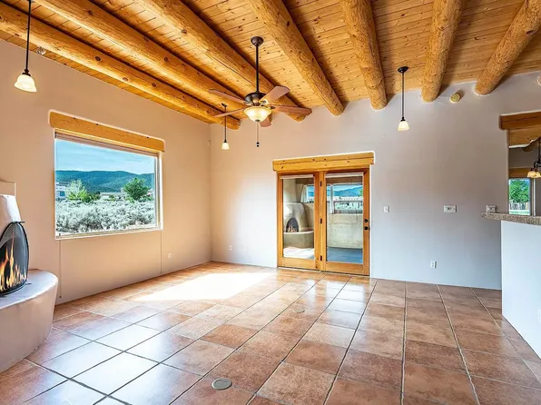 1378 Bries Way, Taos, NM 87571