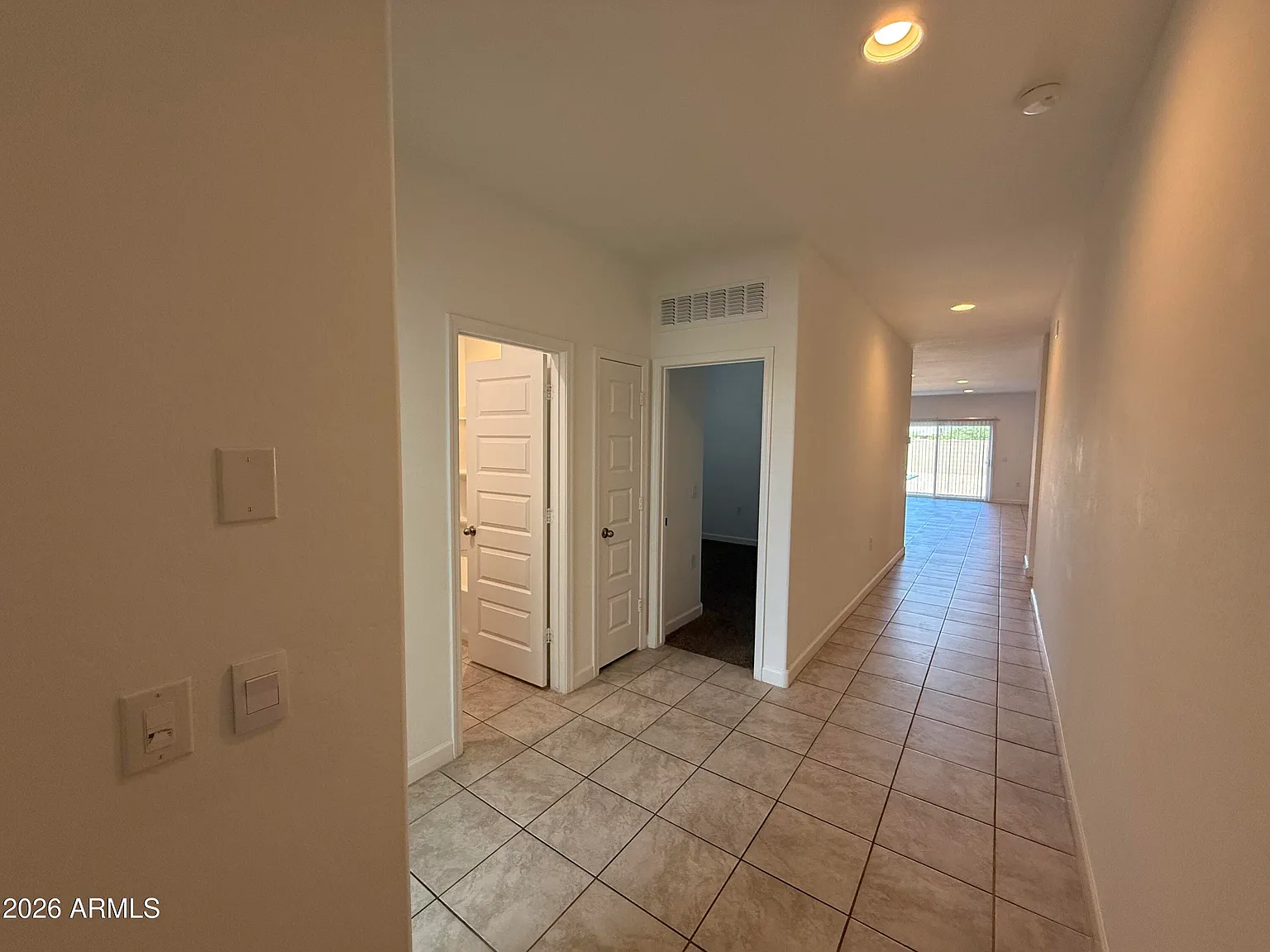 4 bed, 2.5 bath, 1854 sqft, $2,295 — Photo 3
