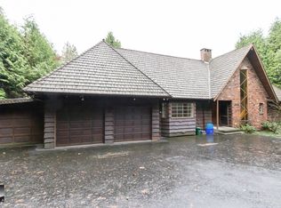 3904 Westridge Ave, West Vancouver, BC V7V 3H5