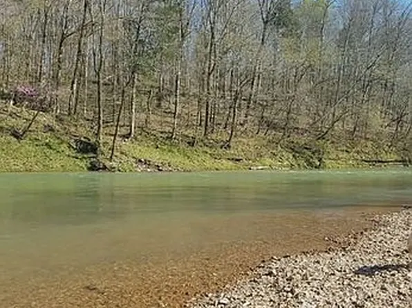 341 Horseshoe Bend Rd, Linden, TN 37096