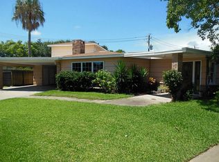 126 San Marino Dr, Galveston, TX 77550
