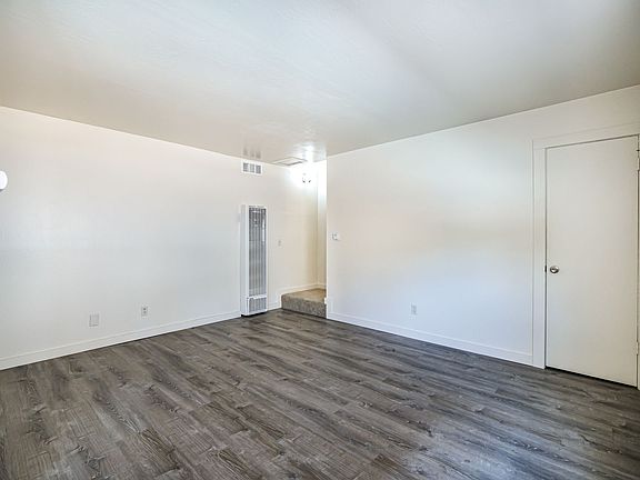 3rd image of 133 Walti St #4