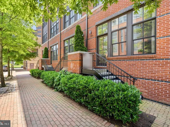 322 3rd St, Alexandria, VA 22314