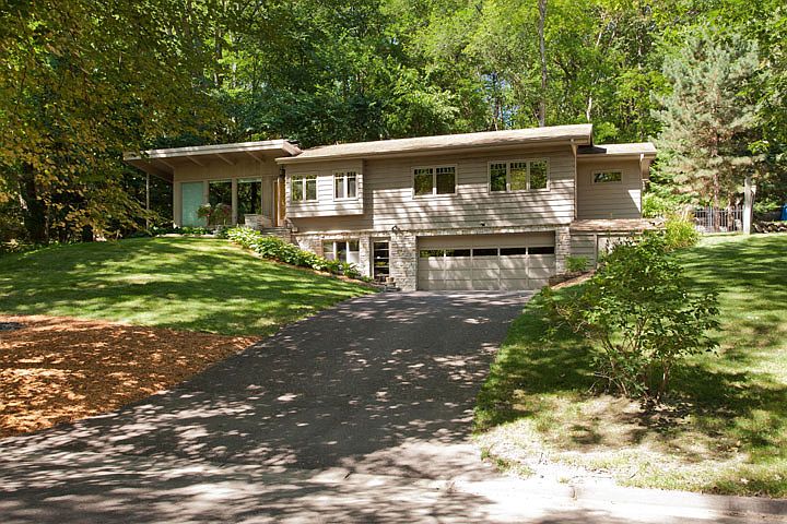 1st image of 2216 Black Oak Dr