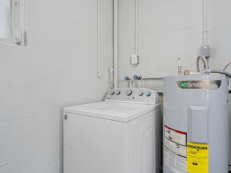 1707 Evergreen St — Photo 28