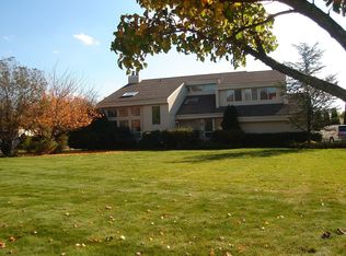 28 Paddock Dr, Fort Salonga, NY 11768