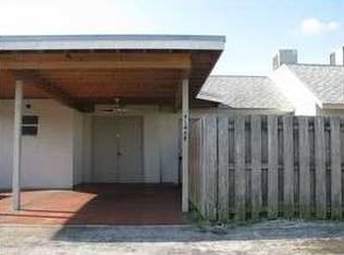 9285 SW 5th St APT B, Boca Raton, FL 33428