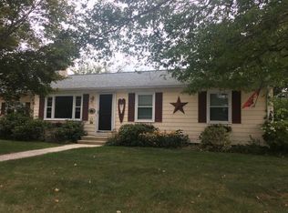 14 Susan Ct, North Kingstown, RI 02852