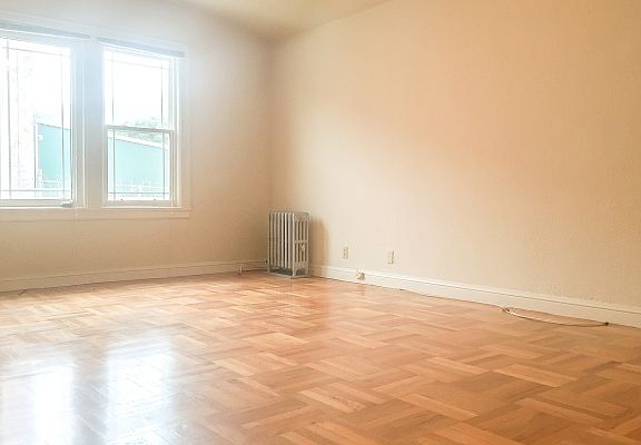 4th image of 1965 Page St APT 205