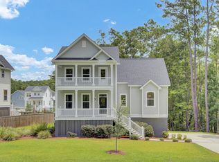 120 Martins Point Dr, Wando, SC 29492