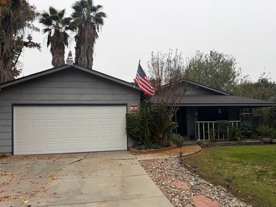 1534 W Canary Drive, Visalia, CA, 93291