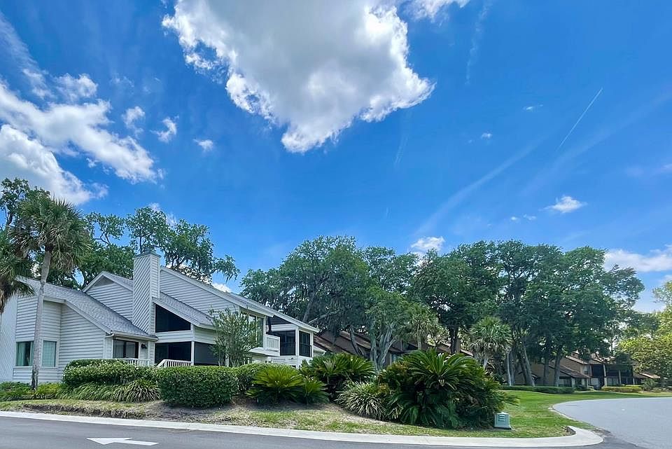 1st image of 250 Moss Oak Ln