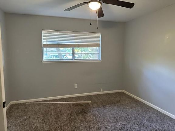 5th image of 107 E Lynnwood Ln