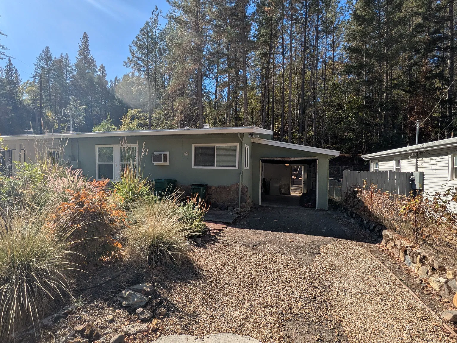 2 bed, 800 sqft, $1,850 — Photo 1