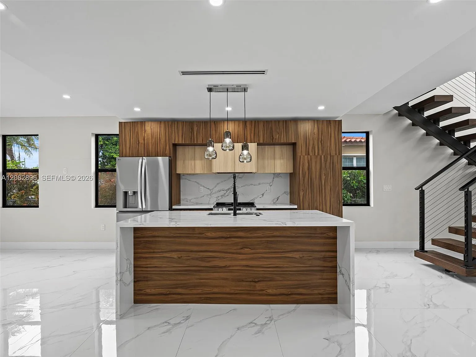 Trail Terrace Rev — Photo 1