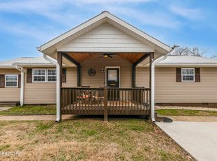 111 Marshall Cir, Oak Ridge, TN 37830
