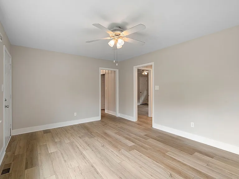 403 Alicia Dr #A — Photo 12