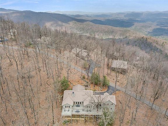 3rd image of 496 S Sanderlin Mountain Dr