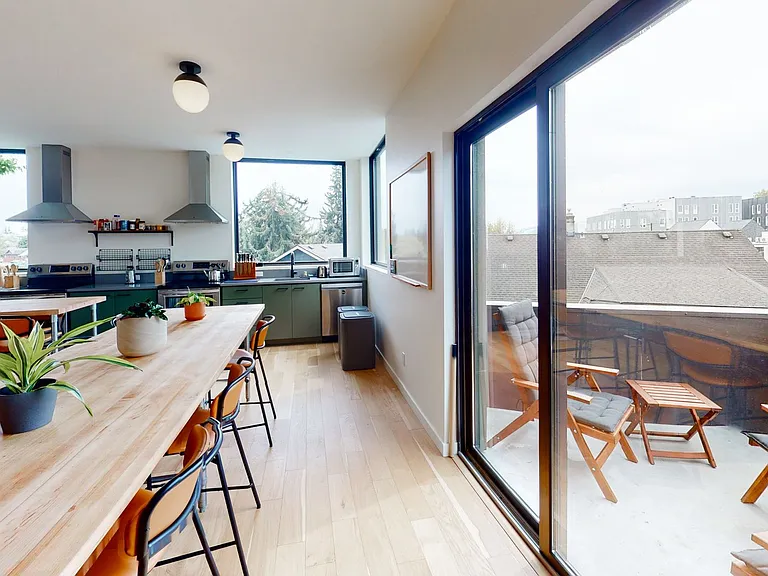 1235 N Prescott St #B202 — Photo 25