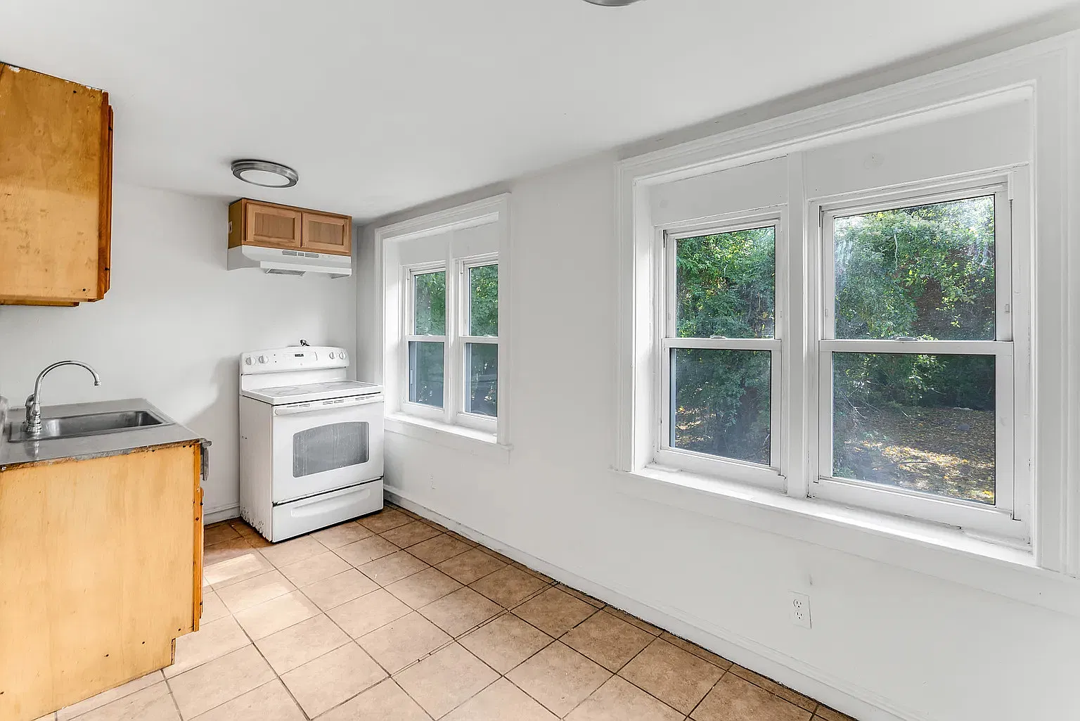 4908-14 Germantown Avenue Philadelphia, PA 19144 - 4908 Apt 3 — Photo 2