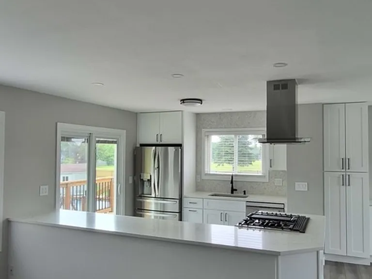396 Nantucket Ct — Photo 4