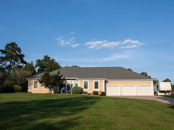13535C Whispering Pines Dr, West Portsmouth, OH 45663